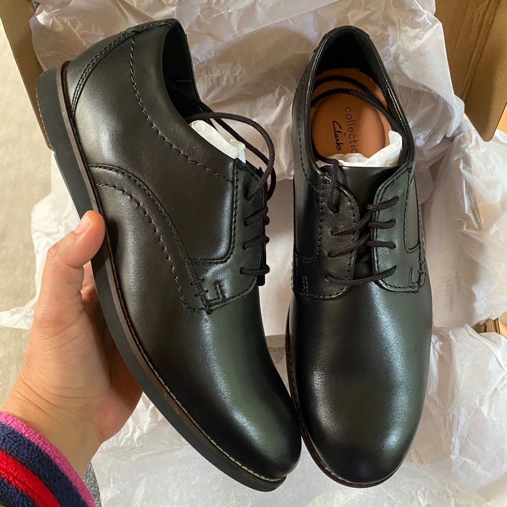 CLARKS Men's Black Oxfords Lace Up Dress Shoes